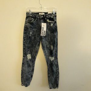 Almost Famous Vintage Mom Jeans Junior